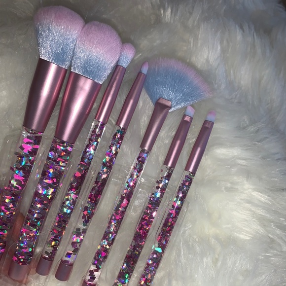 Makeup brushes - Picture 3 of 7